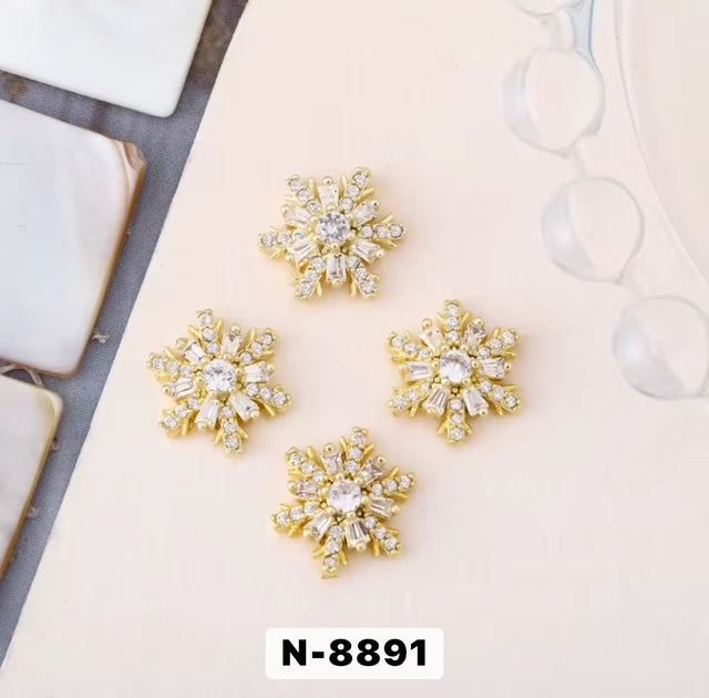 Nail Charm Gold Snowflake with Rhinestone 2pcs/Bag