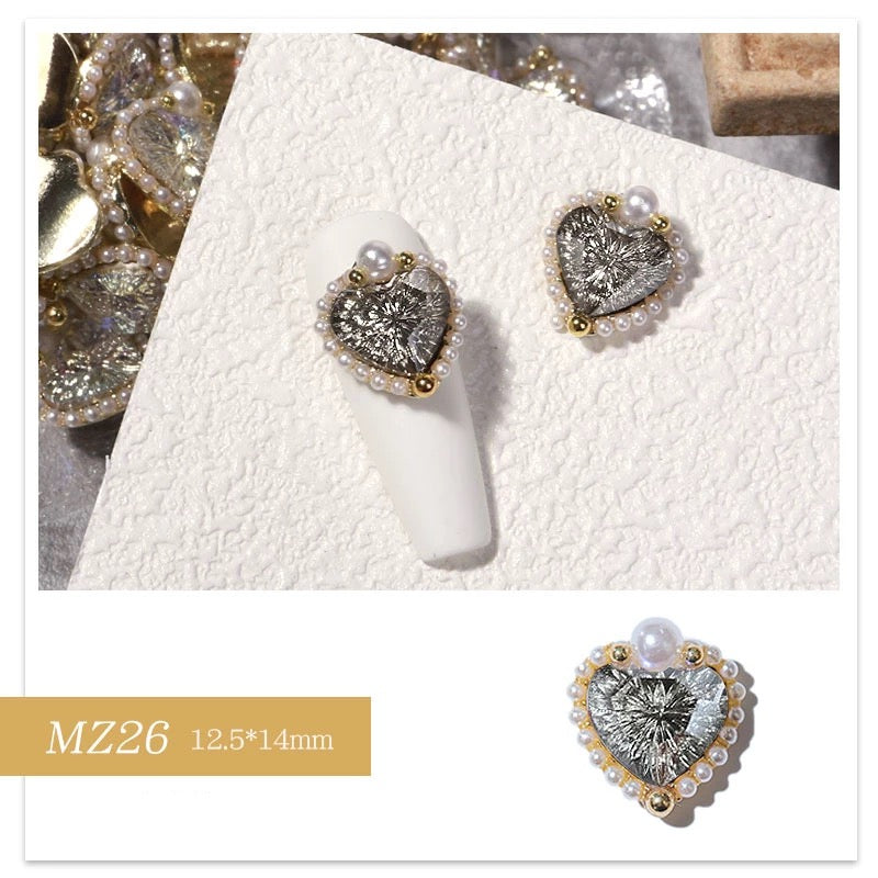 Diamond Heart Rhinestone MZ26 - Premier Nail Supply