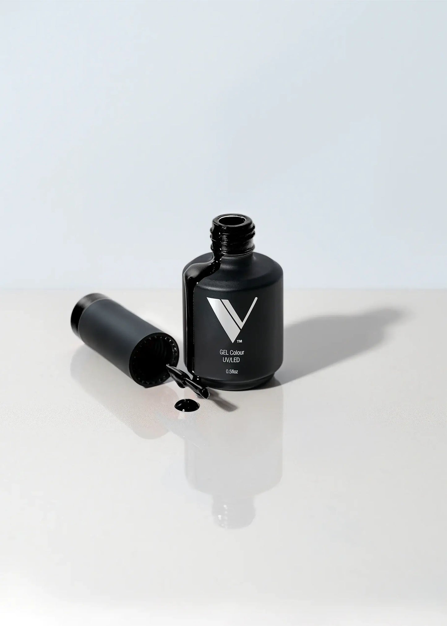 Valentino - Gel Polish Black # 048