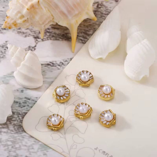 Nail Charm White Seashells Nail Charms with Pearl 2pcs/Bag